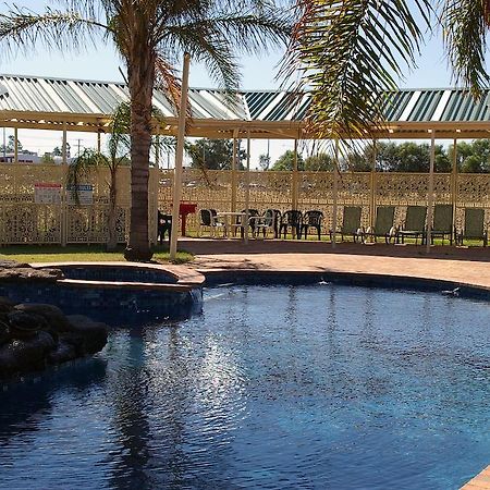 Pines Country Club Motor Inn Shepparton Exterior foto