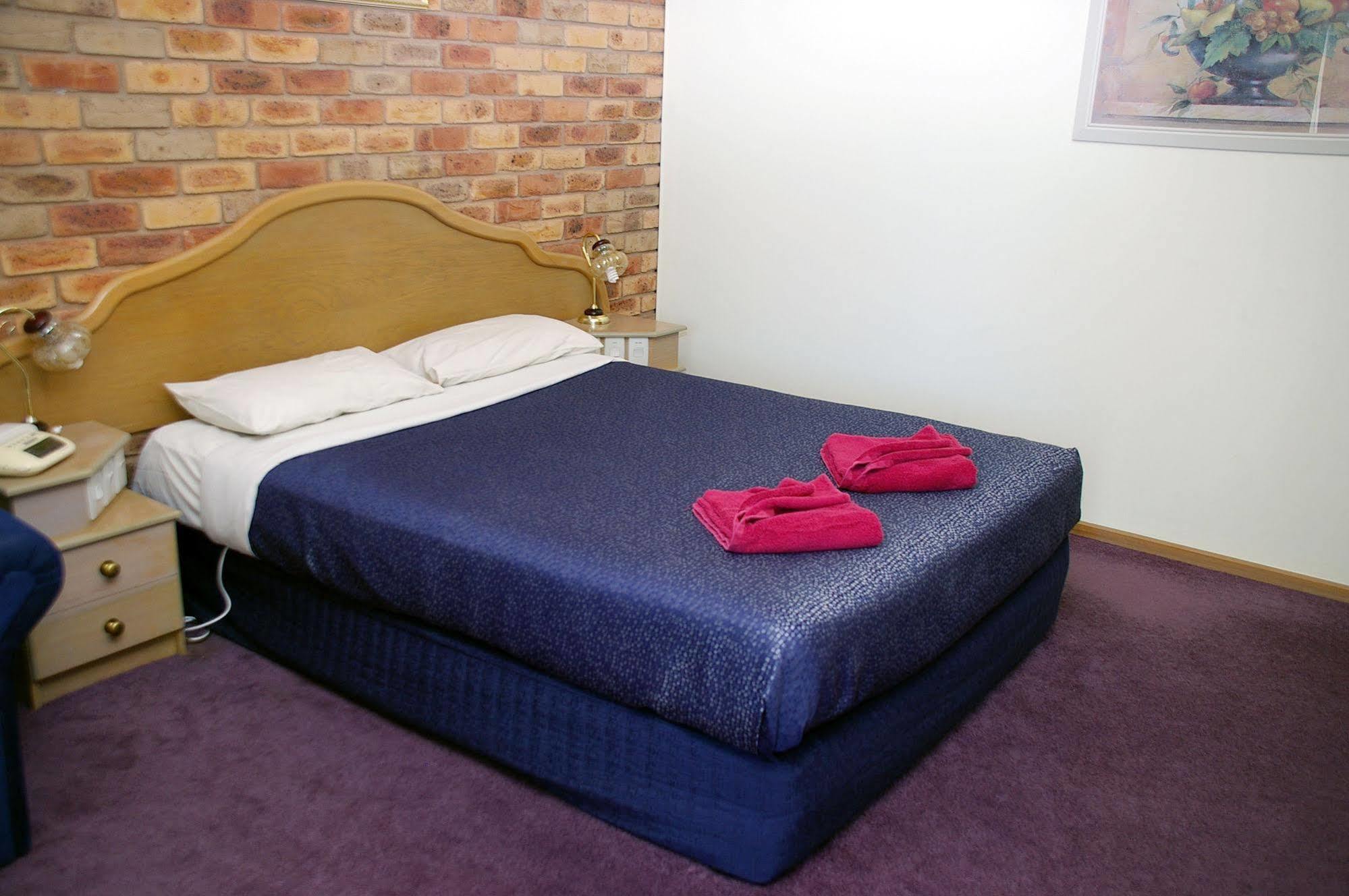 Pines Country Club Motor Inn Shepparton Exterior foto